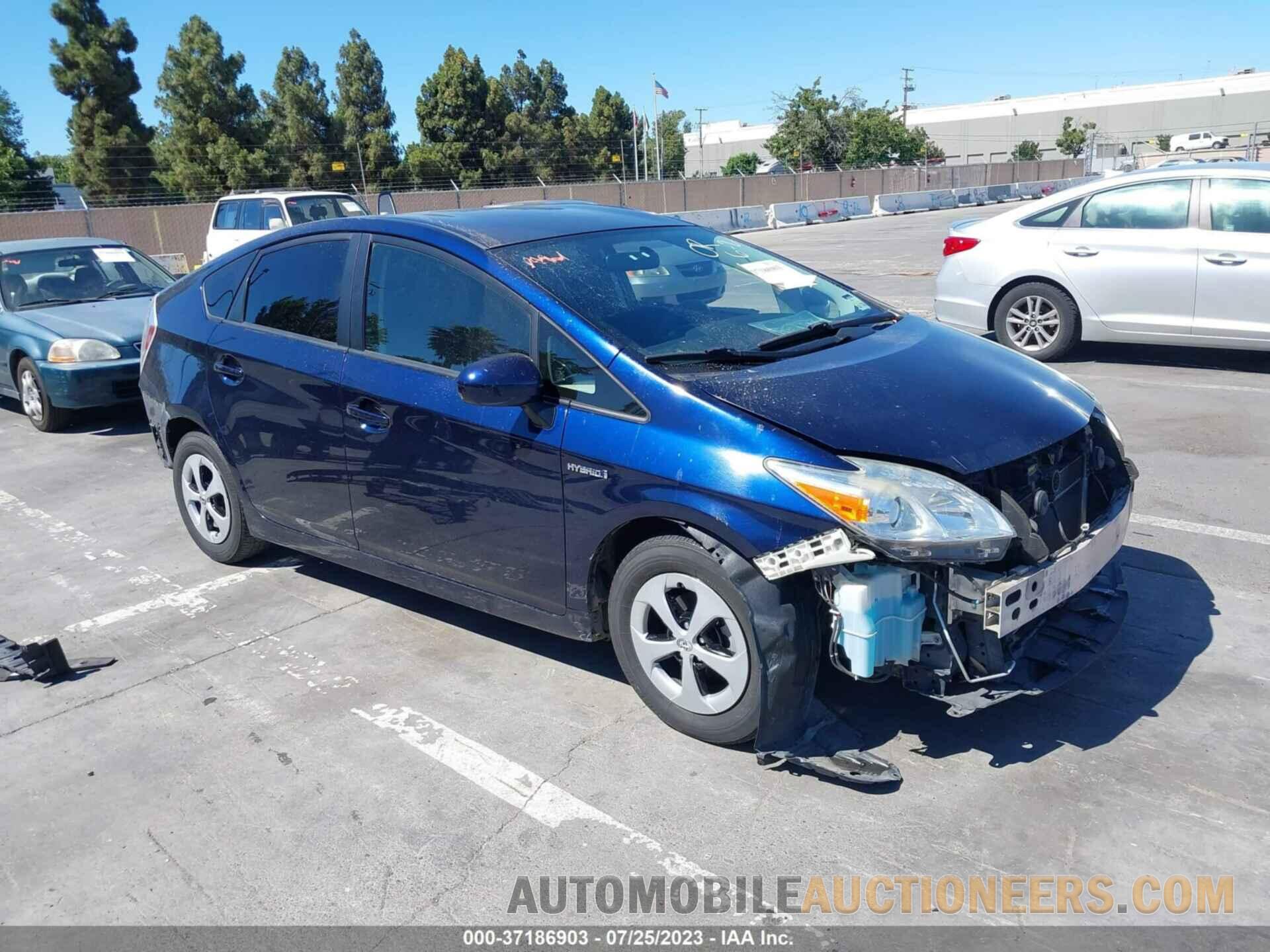 JTDKN3DU8F1995414 TOYOTA PRIUS 2015