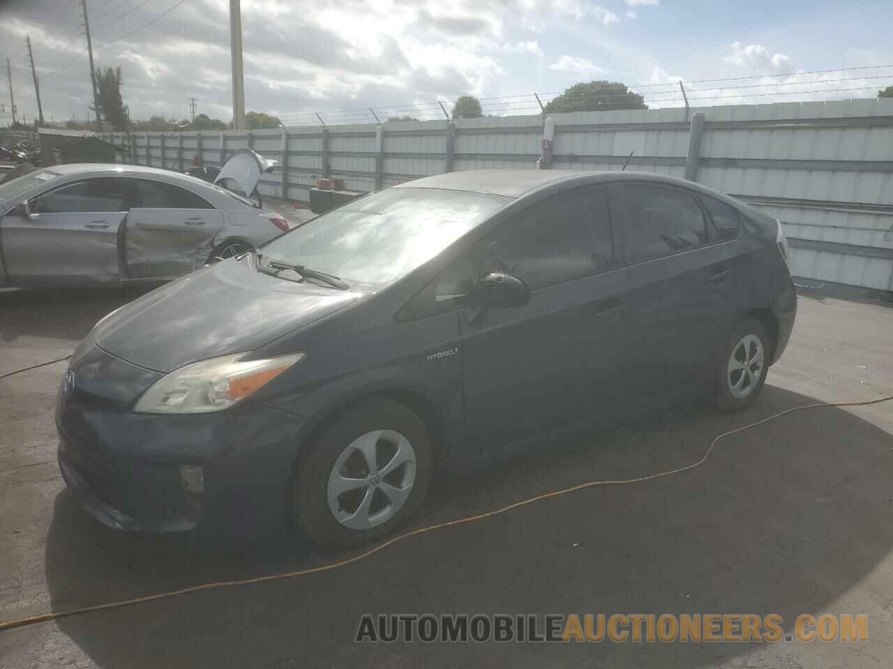 JTDKN3DU9D1624274 TOYOTA PRIUS 2013