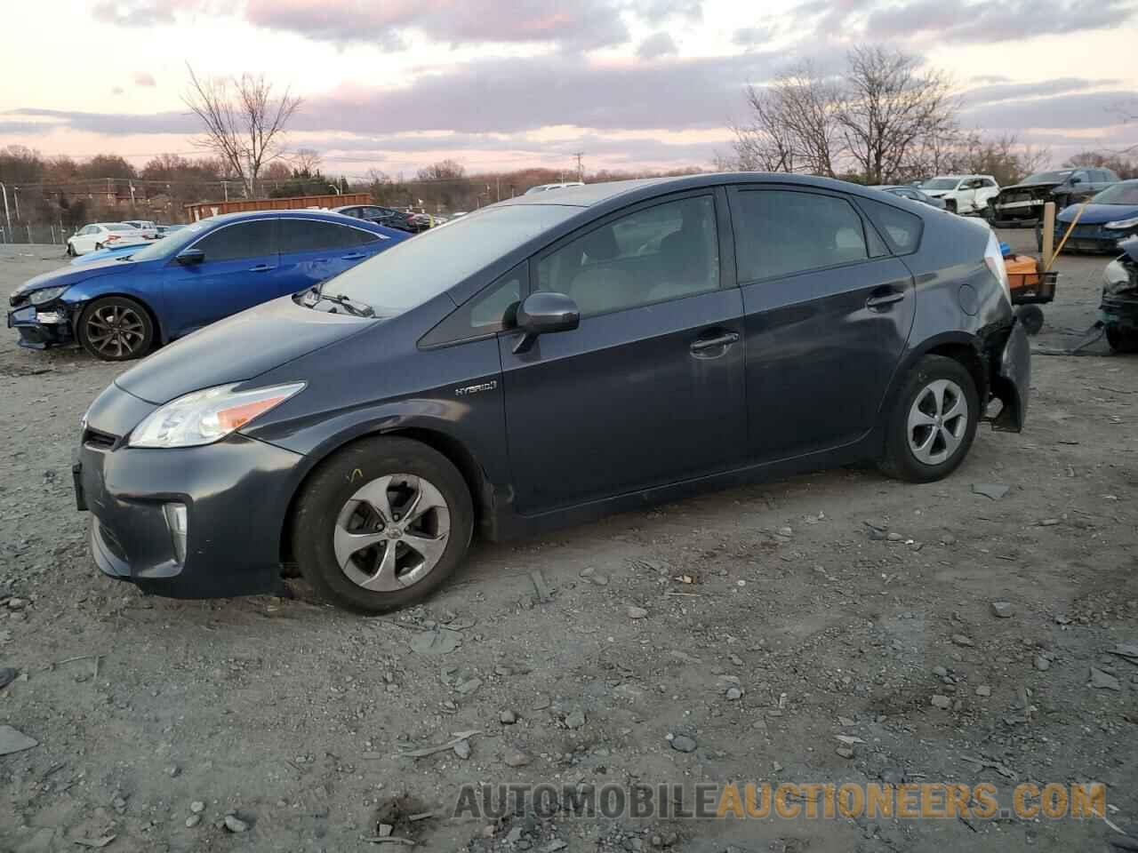 JTDKN3DU9D5617477 TOYOTA PRIUS 2013