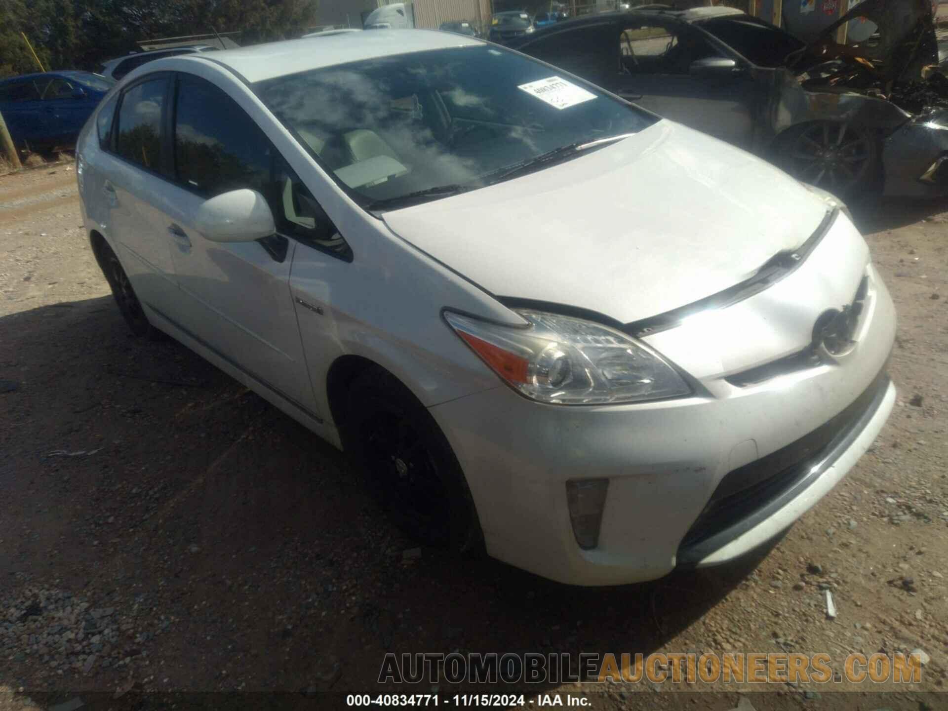 JTDKN3DU9D5630732 TOYOTA PRIUS 2013