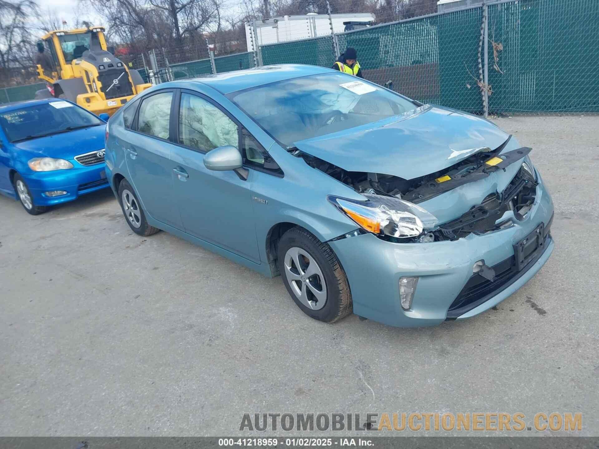 JTDKN3DU9E1775827 TOYOTA PRIUS 2014