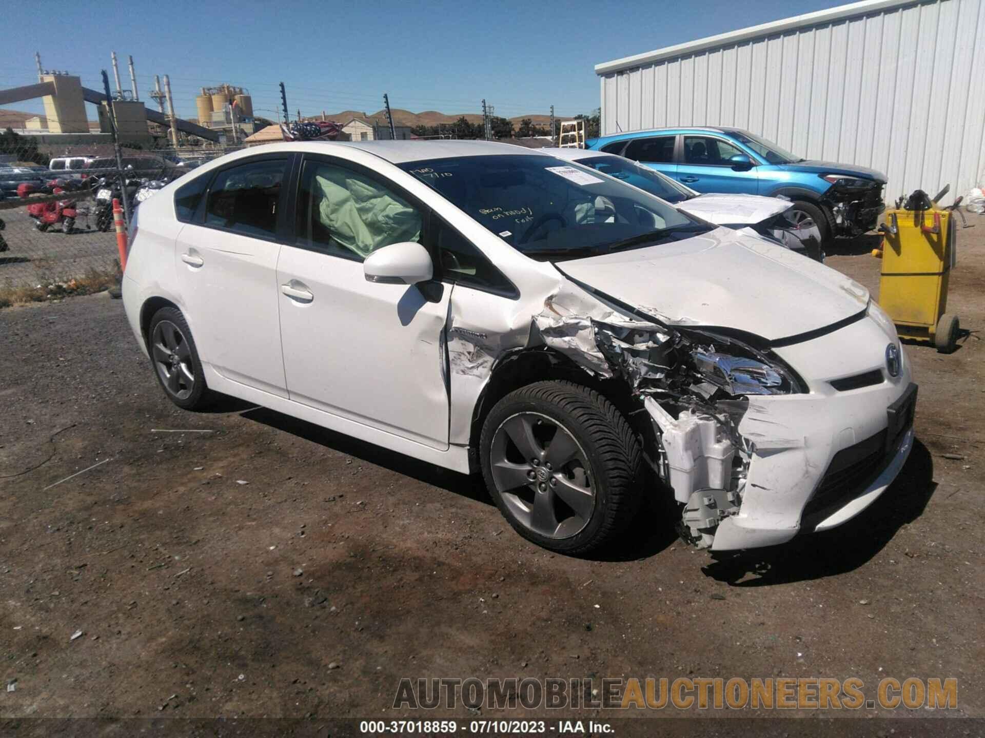 JTDKN3DU9F0397970 TOYOTA PRIUS 2015