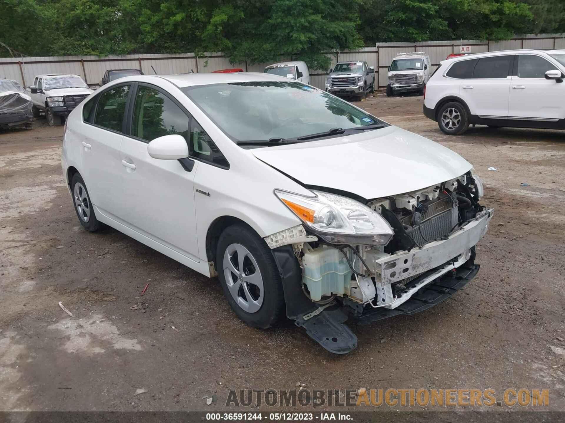 JTDKN3DU9F0398472 TOYOTA PRIUS 2015