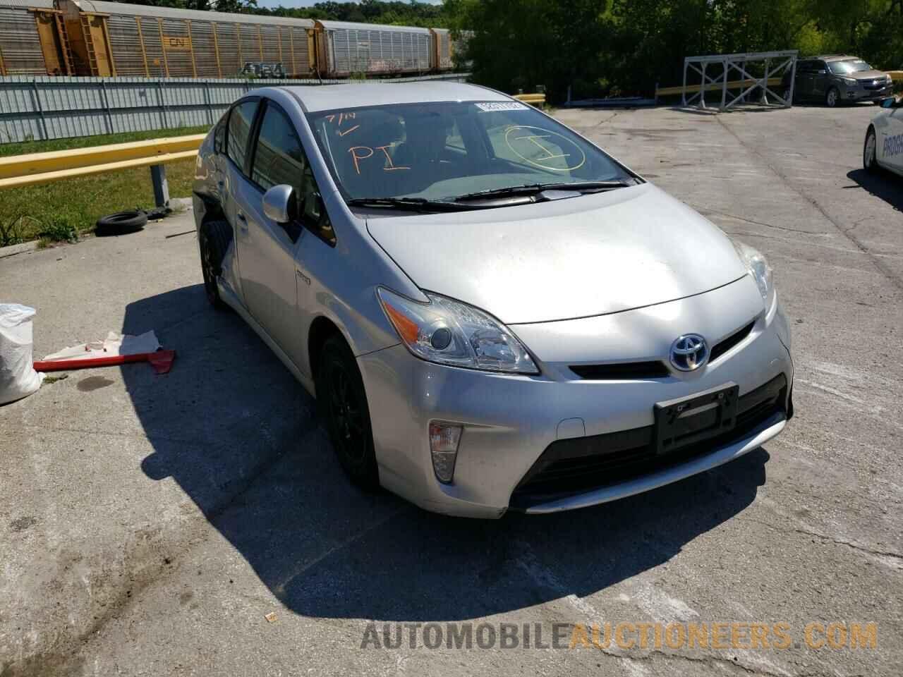 JTDKN3DU9F0399427 TOYOTA PRIUS 2015