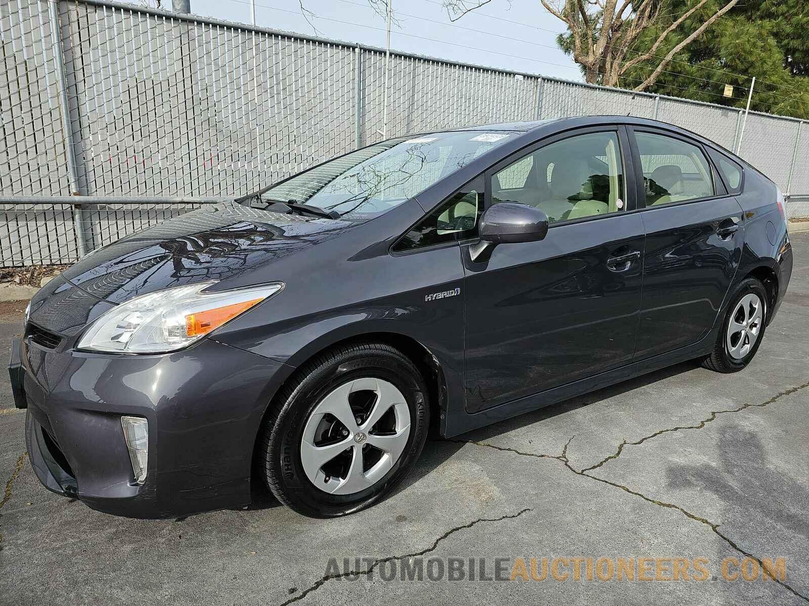 JTDKN3DU9F0400687 Toyota Prius 2015