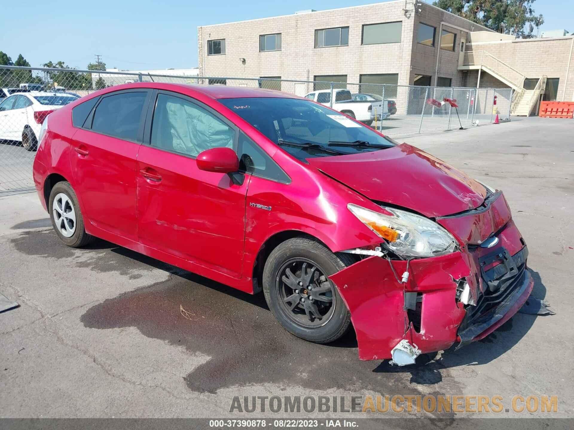 JTDKN3DU9F0408238 TOYOTA PRIUS 2015