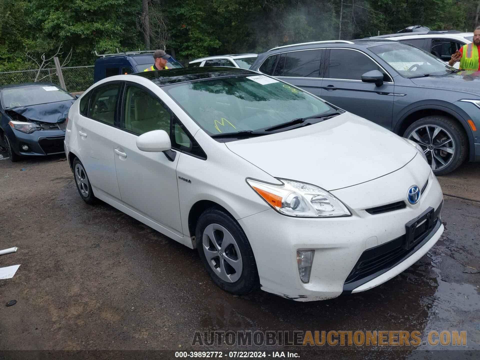 JTDKN3DU9F0416971 TOYOTA PRIUS 2015