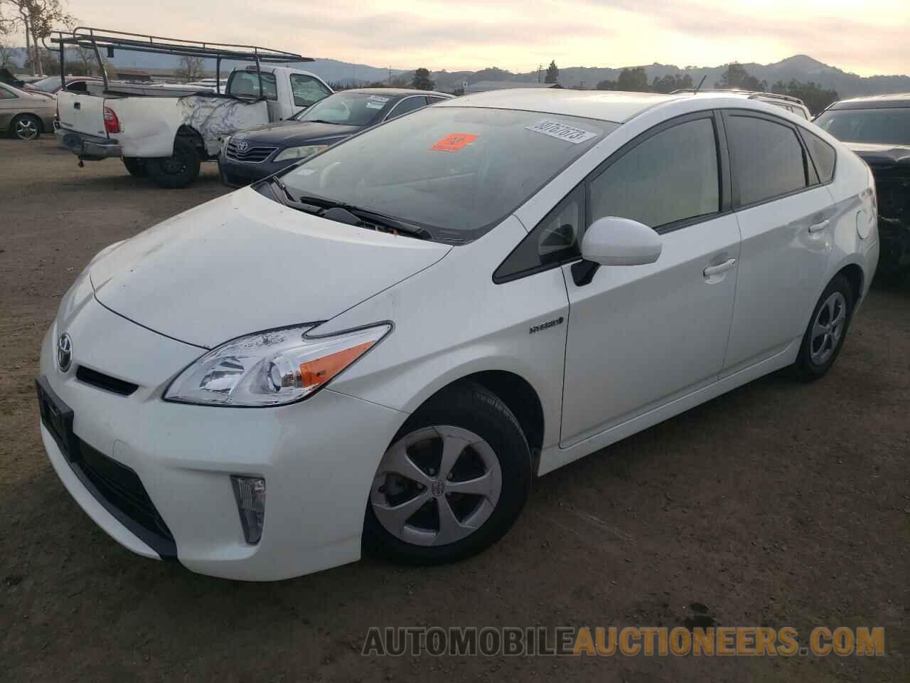 JTDKN3DU9F0422463 TOYOTA PRIUS 2015