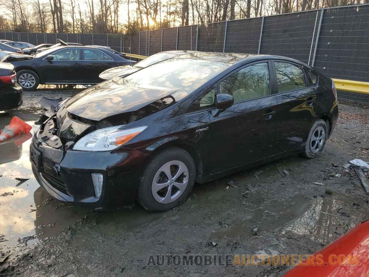 JTDKN3DU9F0429588 TOYOTA PRIUS 2015