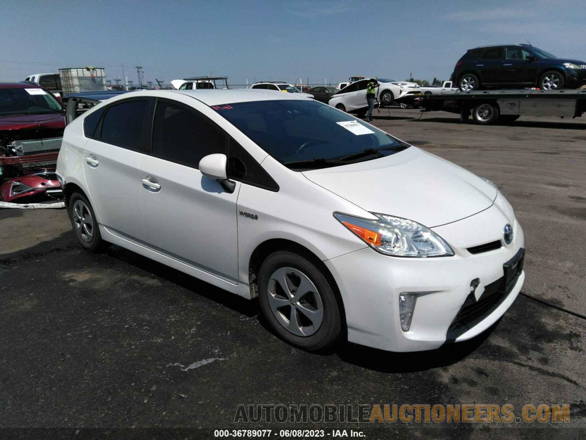 JTDKN3DU9F0447329 TOYOTA PRIUS 2015