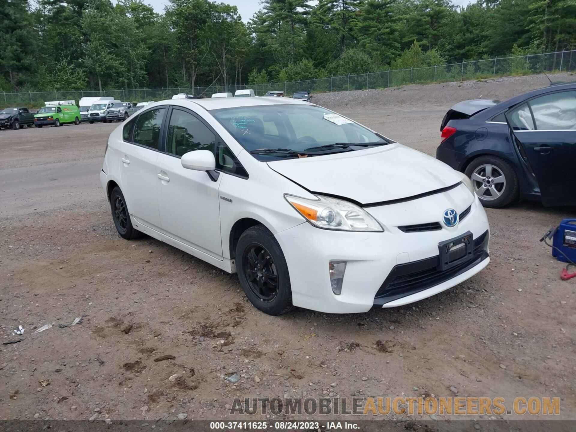 JTDKN3DU9F1872897 TOYOTA PRIUS 2015