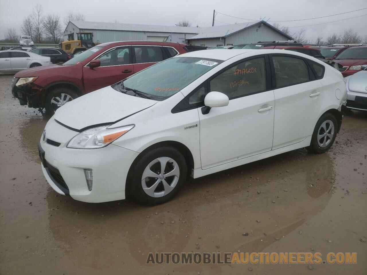 JTDKN3DU9F1877856 TOYOTA PRIUS 2015