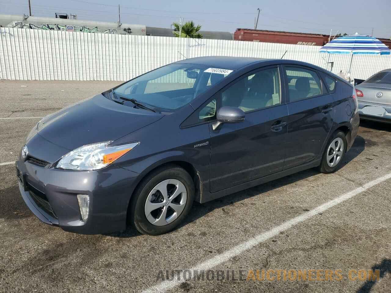 JTDKN3DU9F1890347 TOYOTA PRIUS 2015