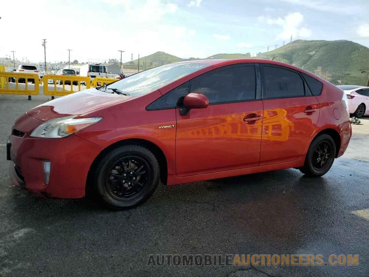 JTDKN3DU9F1893863 TOYOTA PRIUS 2015