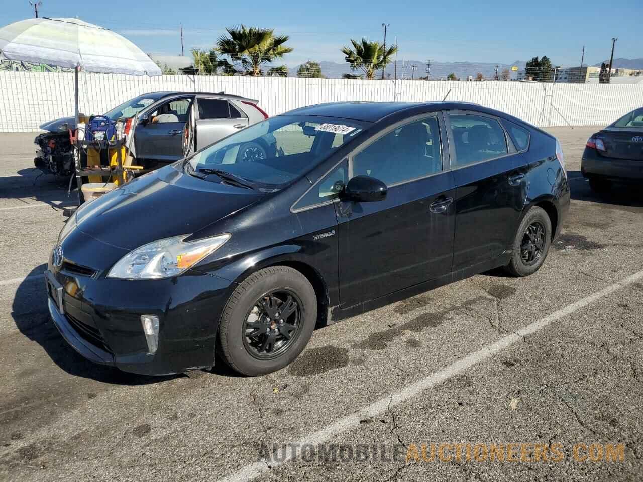 JTDKN3DU9F1894074 TOYOTA PRIUS 2015