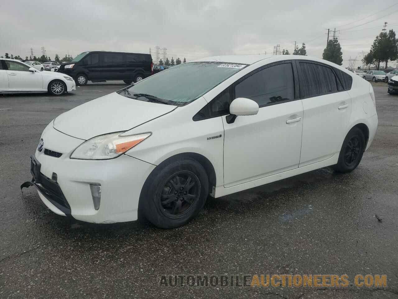 JTDKN3DU9F1914565 TOYOTA PRIUS 2015