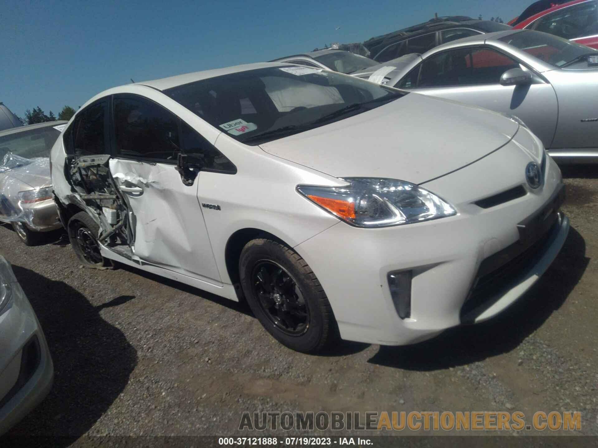 JTDKN3DU9F1915442 TOYOTA PRIUS 2015