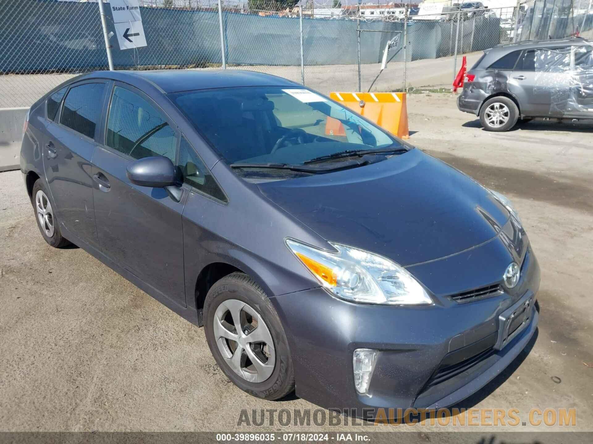 JTDKN3DU9F1916669 TOYOTA PRIUS 2015