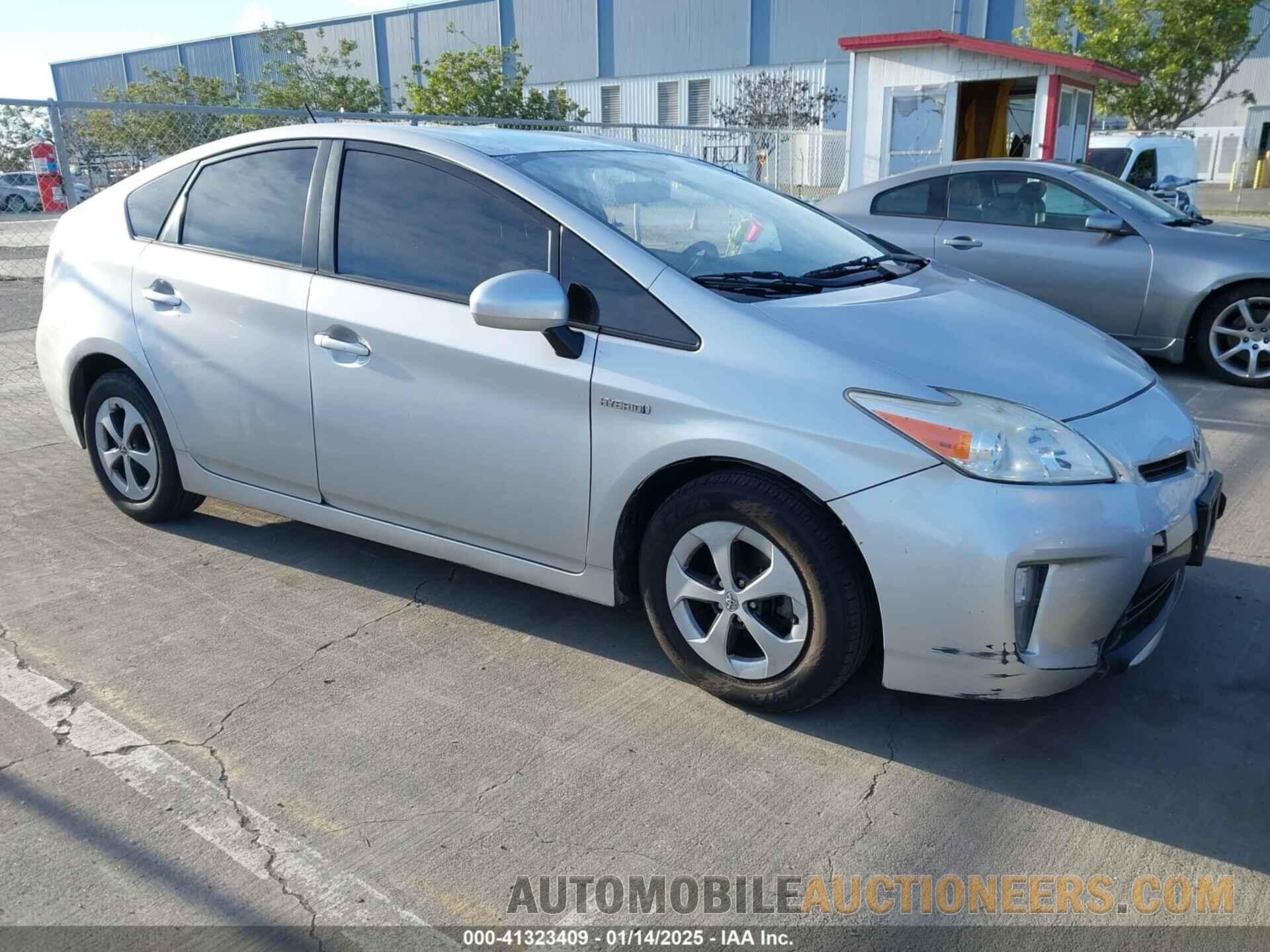 JTDKN3DU9F1921242 TOYOTA PRIUS 2015