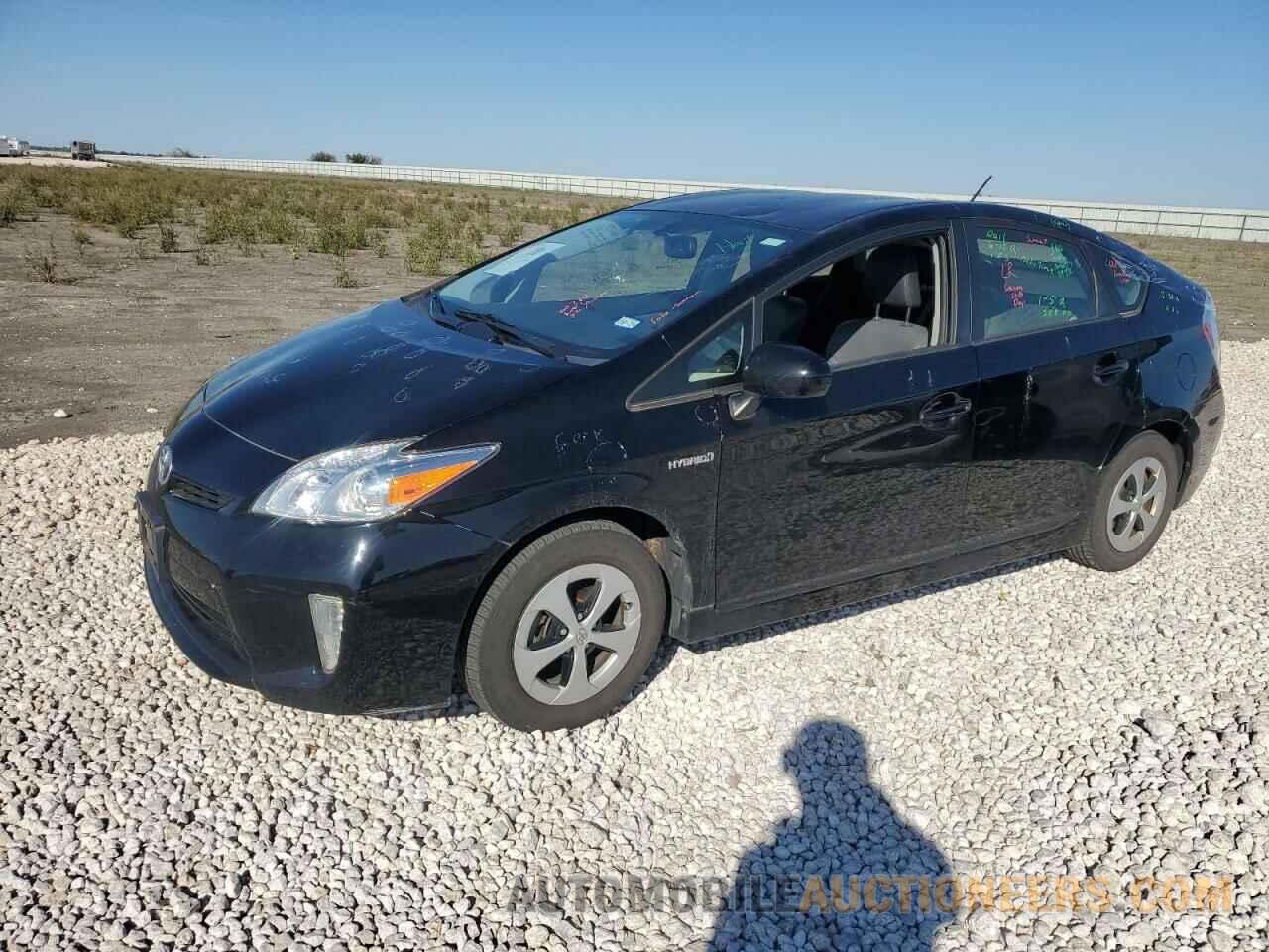 JTDKN3DU9F1928093 TOYOTA PRIUS 2015