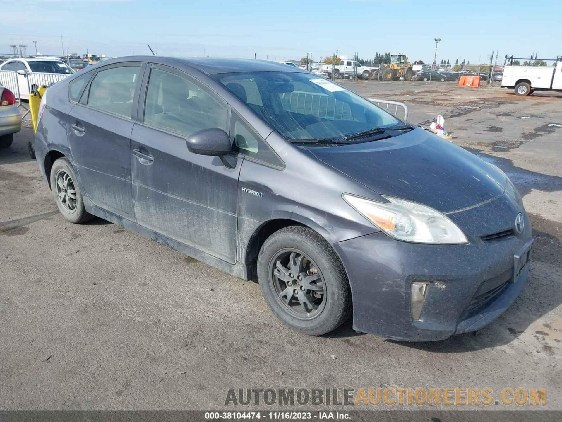 JTDKN3DU9F1929924 TOYOTA PRIUS 2015