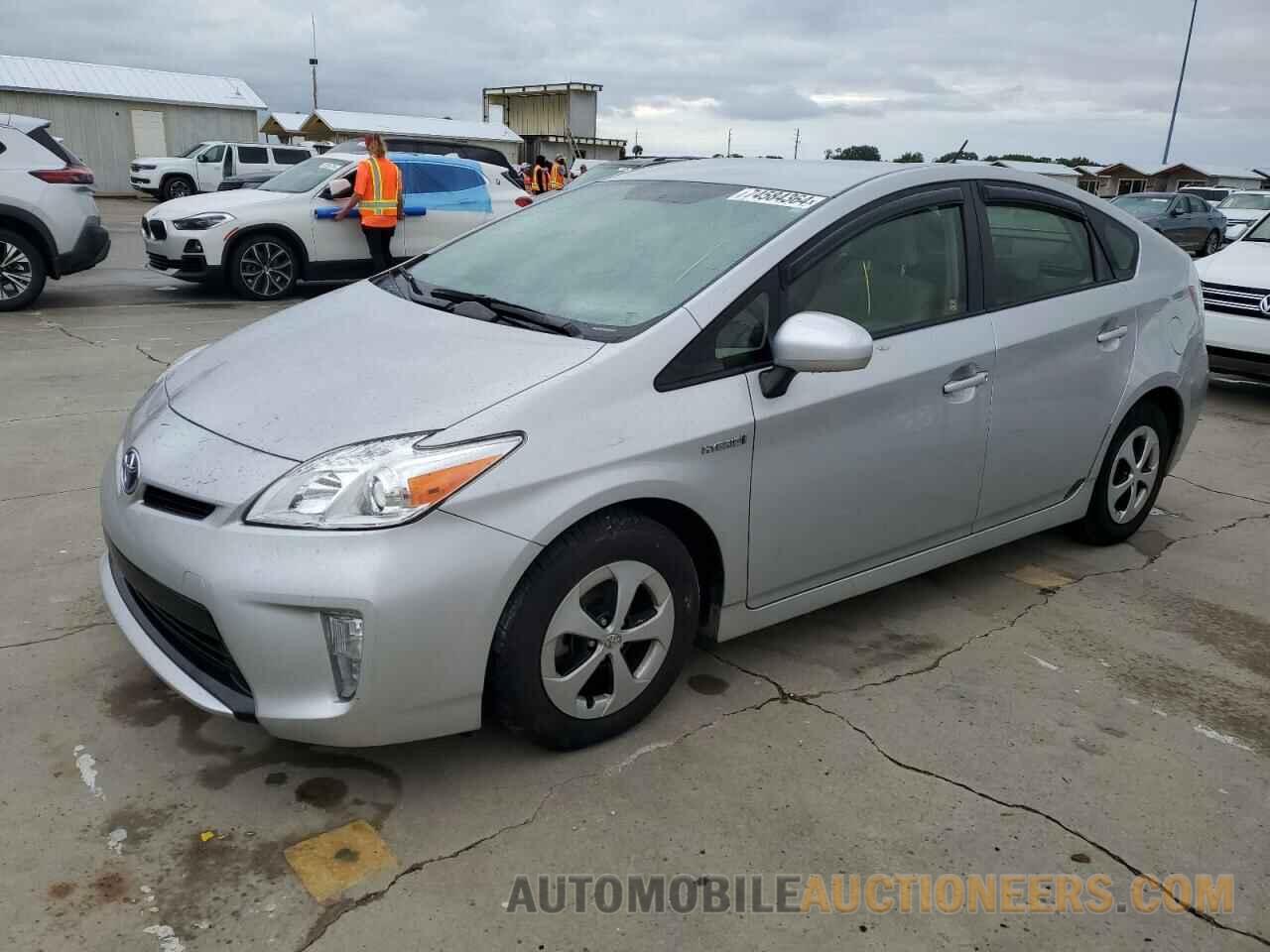 JTDKN3DU9F1936274 TOYOTA PRIUS 2015