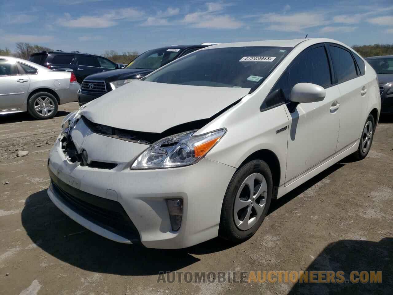 JTDKN3DU9F1938185 TOYOTA PRIUS 2015