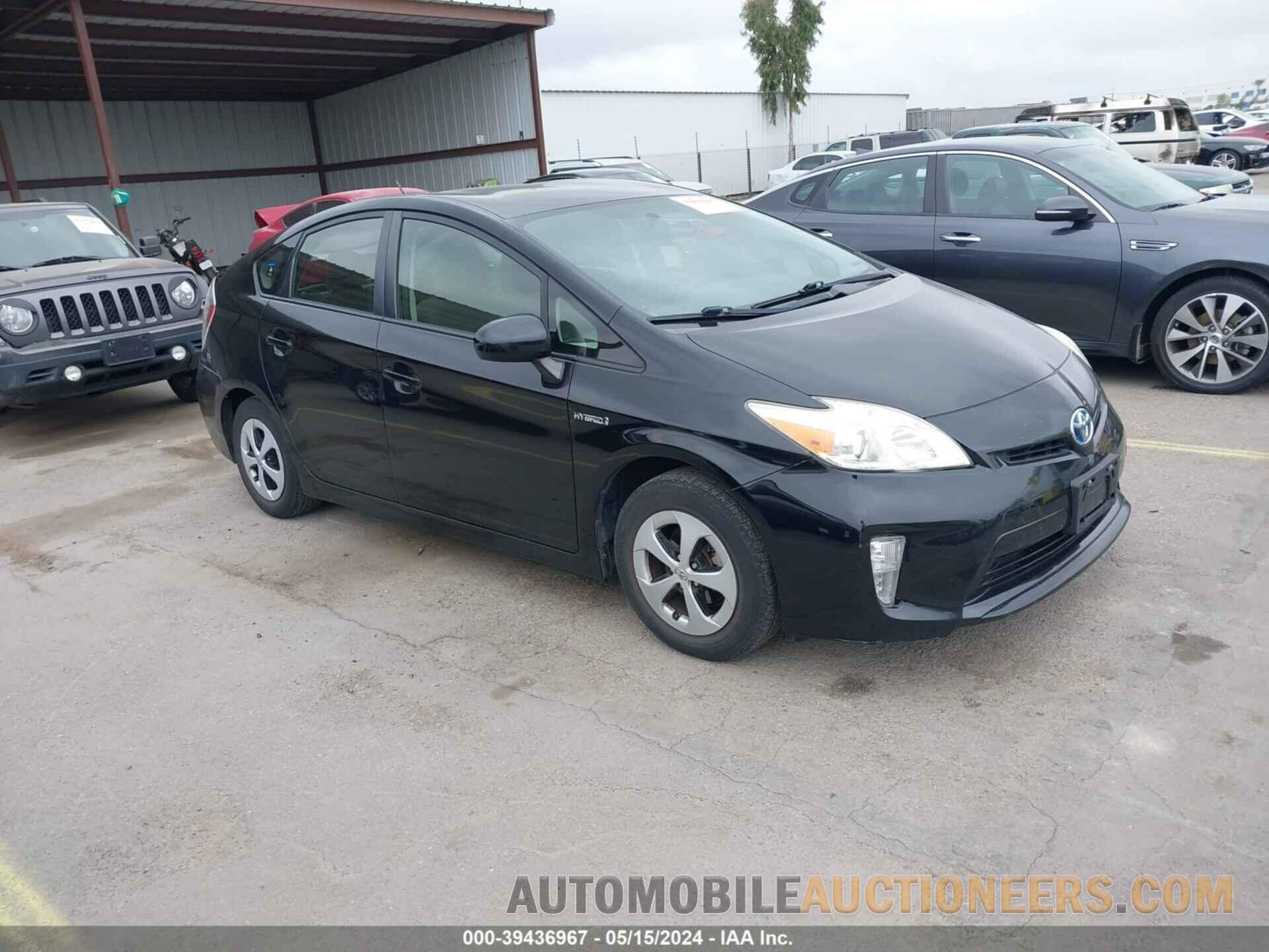 JTDKN3DU9F1941393 TOYOTA PRIUS 2015