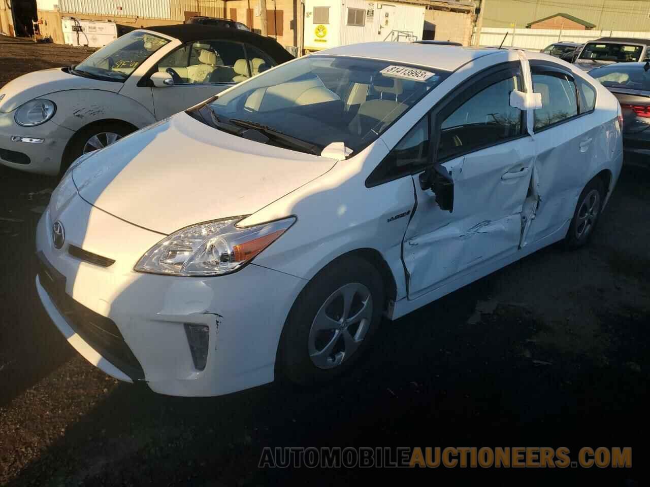 JTDKN3DU9F1957349 TOYOTA PRIUS 2015