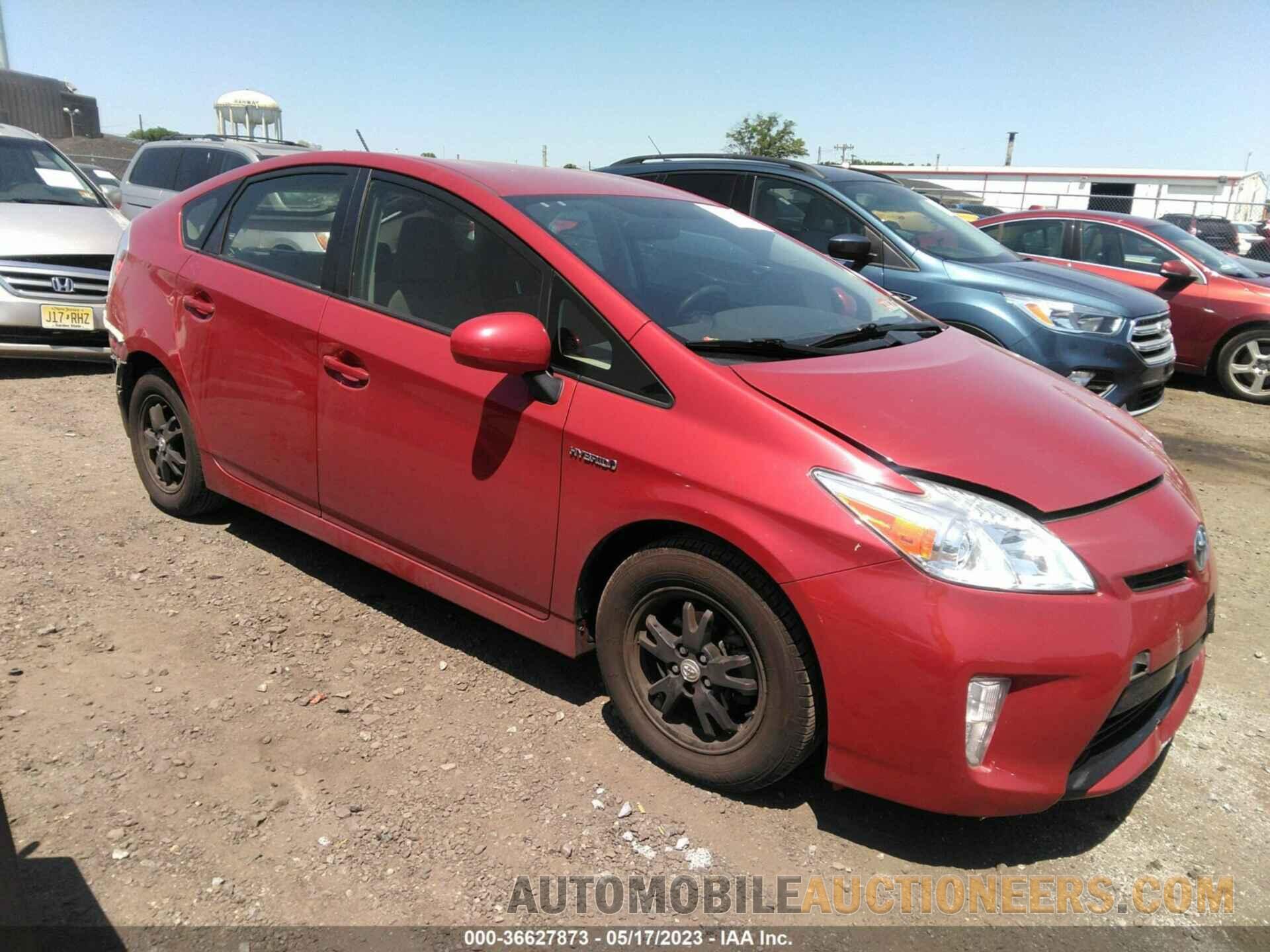 JTDKN3DU9F1970831 TOYOTA PRIUS 2015