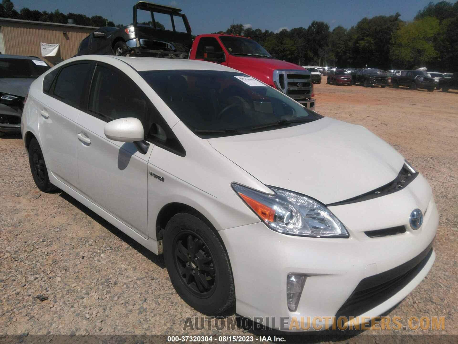 JTDKN3DU9F1972305 TOYOTA PRIUS 2015