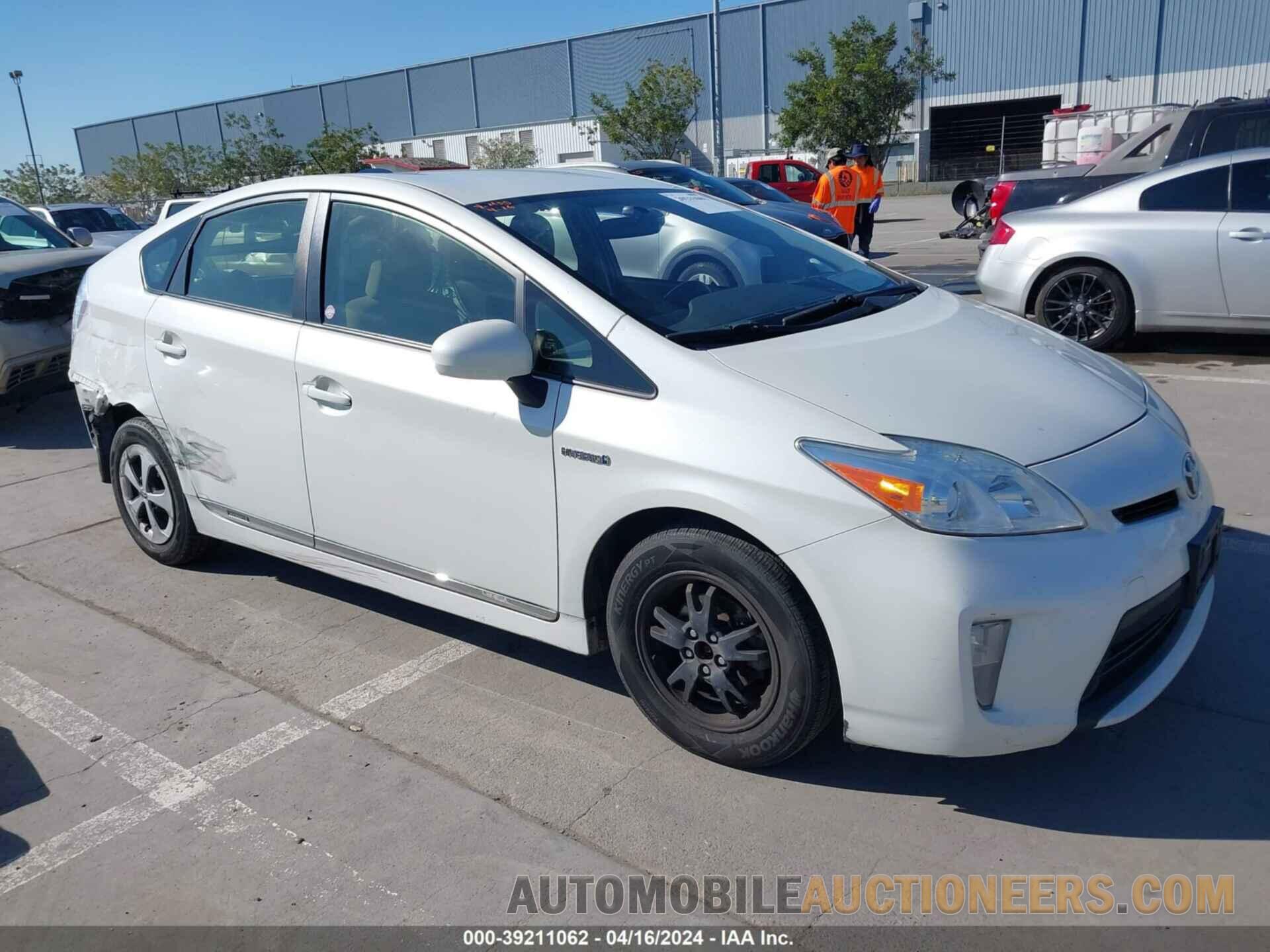 JTDKN3DU9F1993591 TOYOTA PRIUS 2015