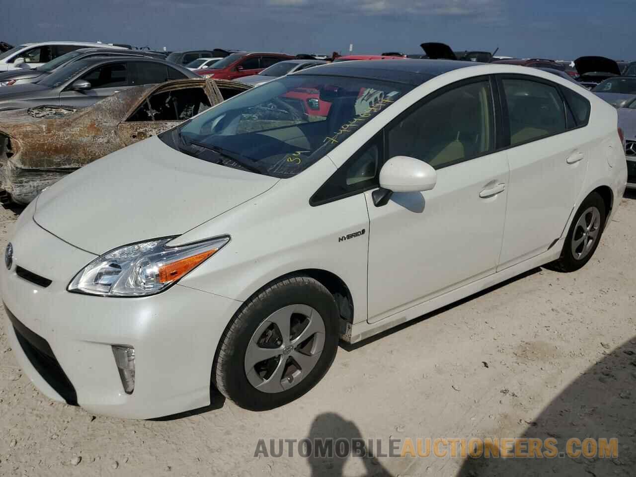 JTDKN3DU9F2003629 TOYOTA PRIUS 2015