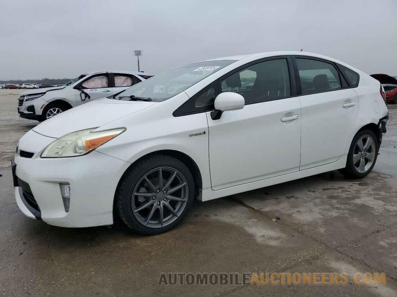 JTDKN3DUXD1649832 TOYOTA PRIUS 2013