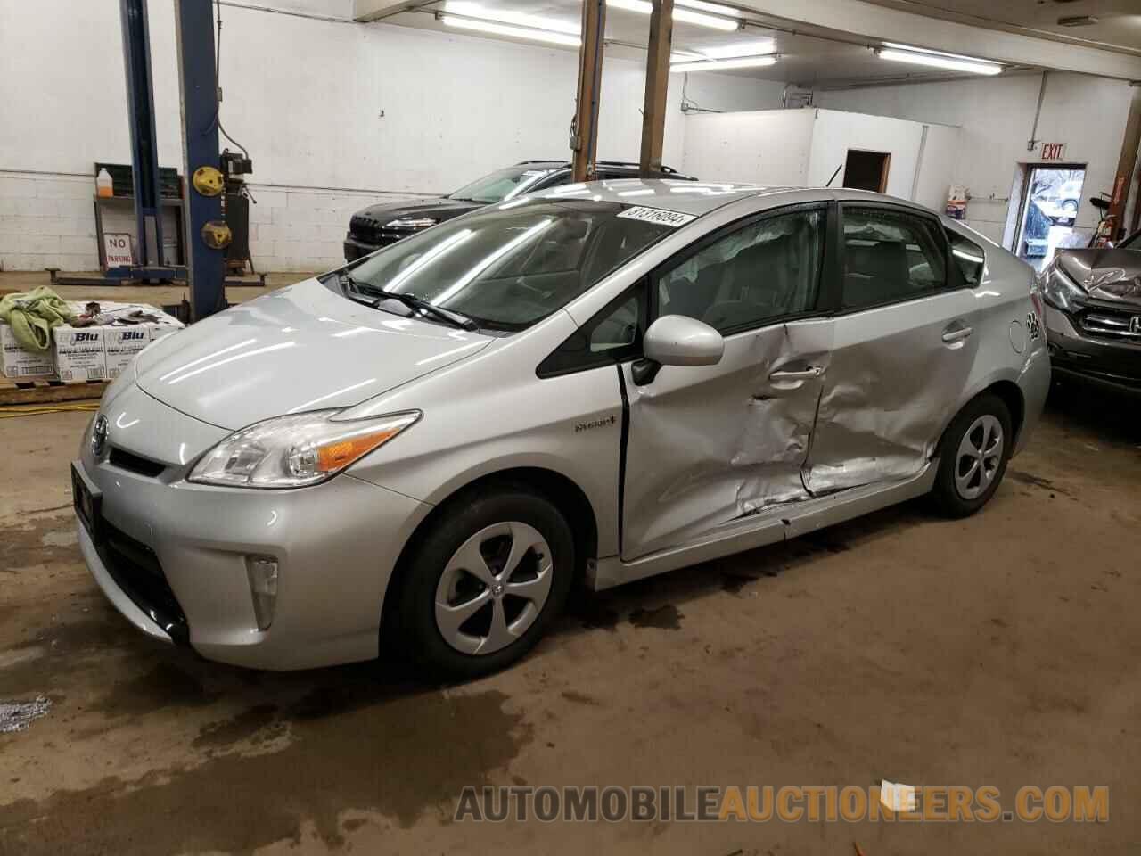 JTDKN3DUXD1697833 TOYOTA PRIUS 2013