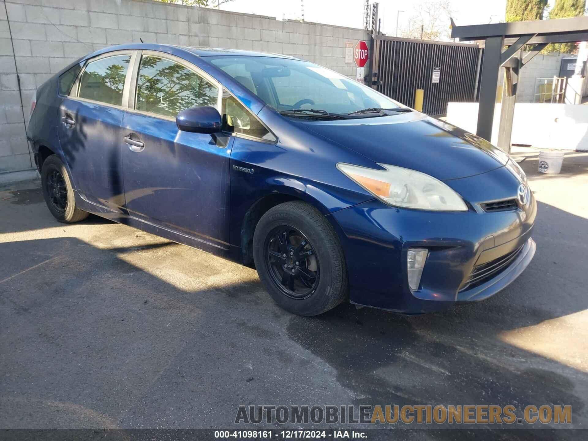 JTDKN3DUXD1723329 TOYOTA PRIUS 2013