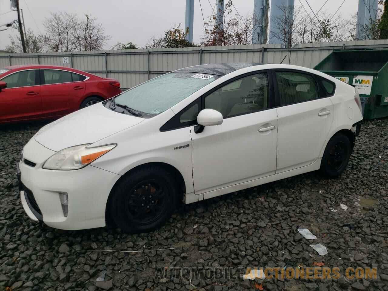 JTDKN3DUXD5686842 TOYOTA PRIUS 2013