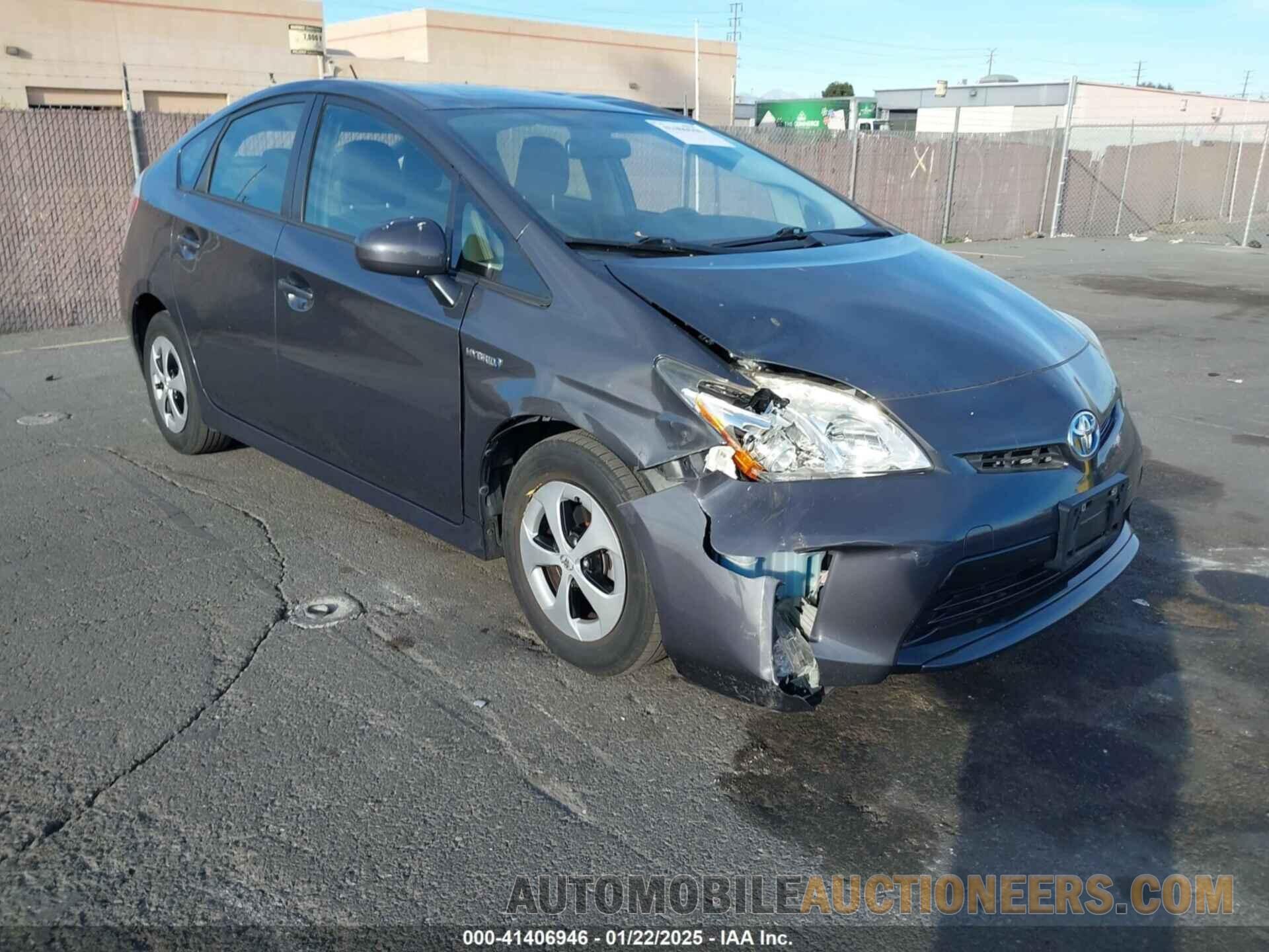 JTDKN3DUXE0385017 TOYOTA PRIUS 2014