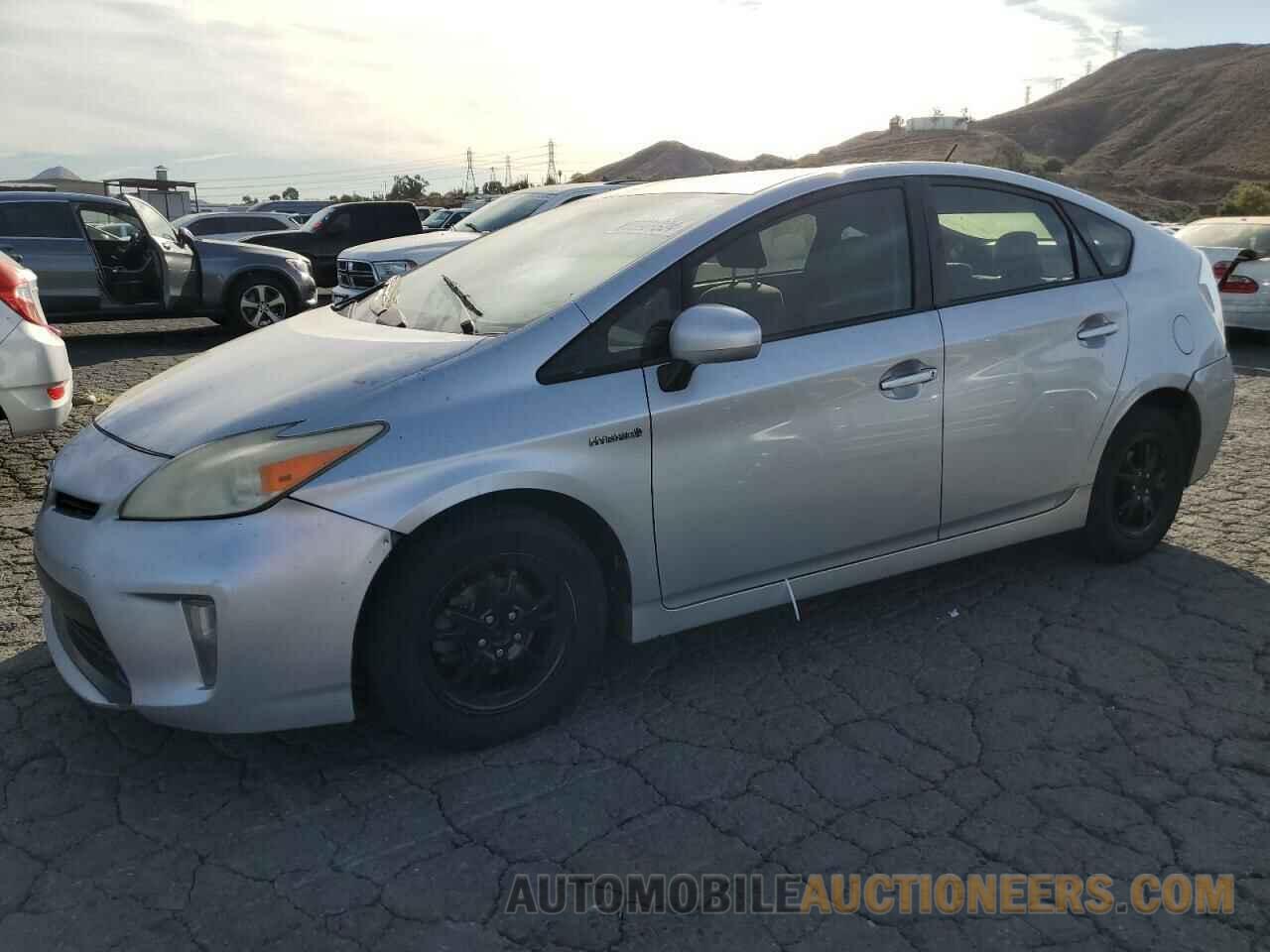 JTDKN3DUXE1738107 TOYOTA PRIUS 2014