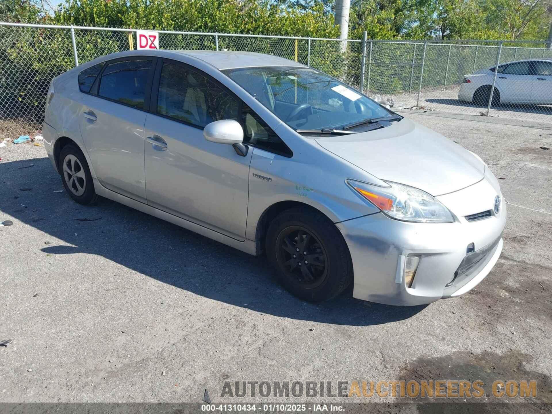 JTDKN3DUXE1764996 TOYOTA PRIUS 2014