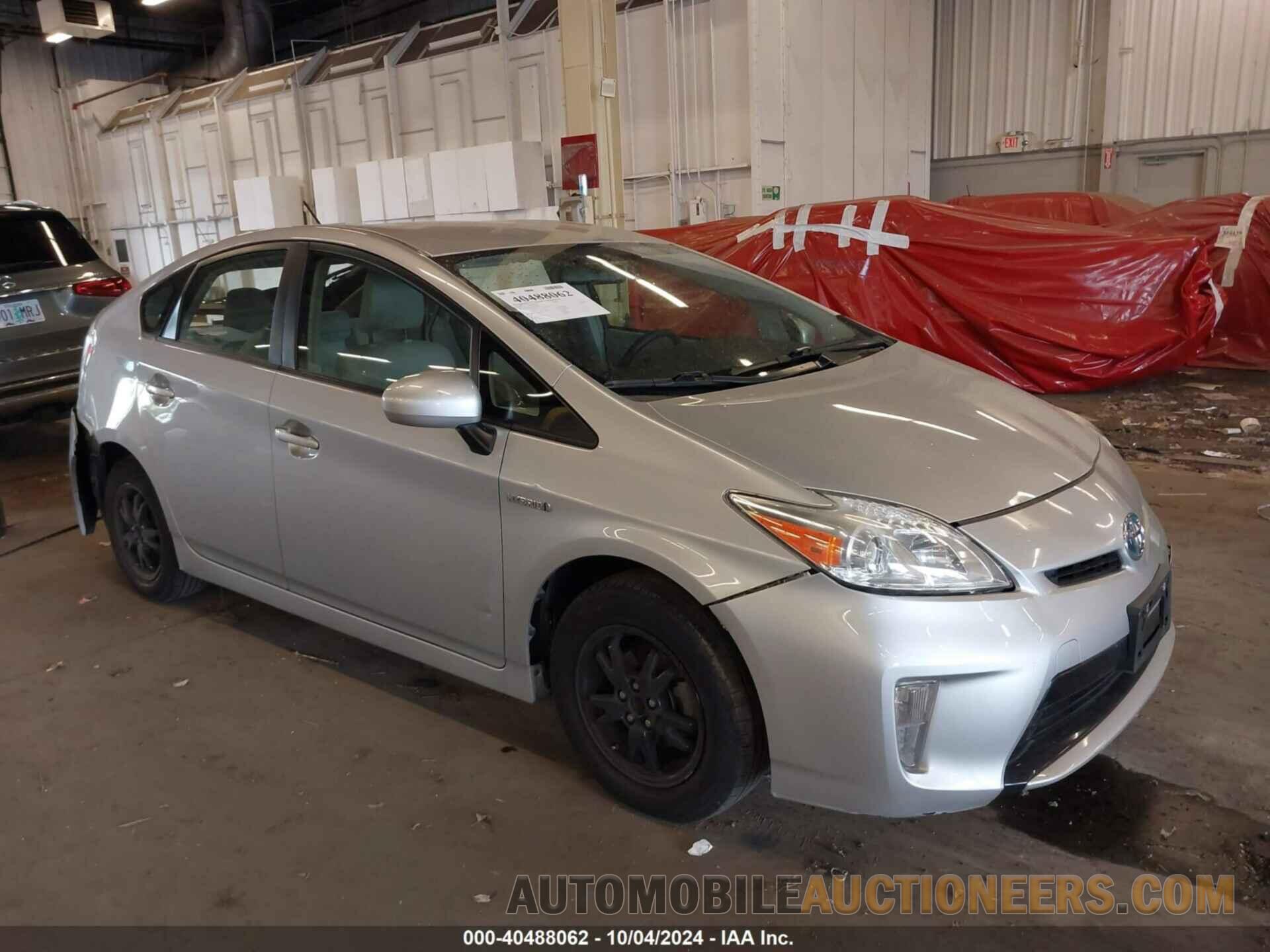 JTDKN3DUXE1810164 TOYOTA PRIUS 2014