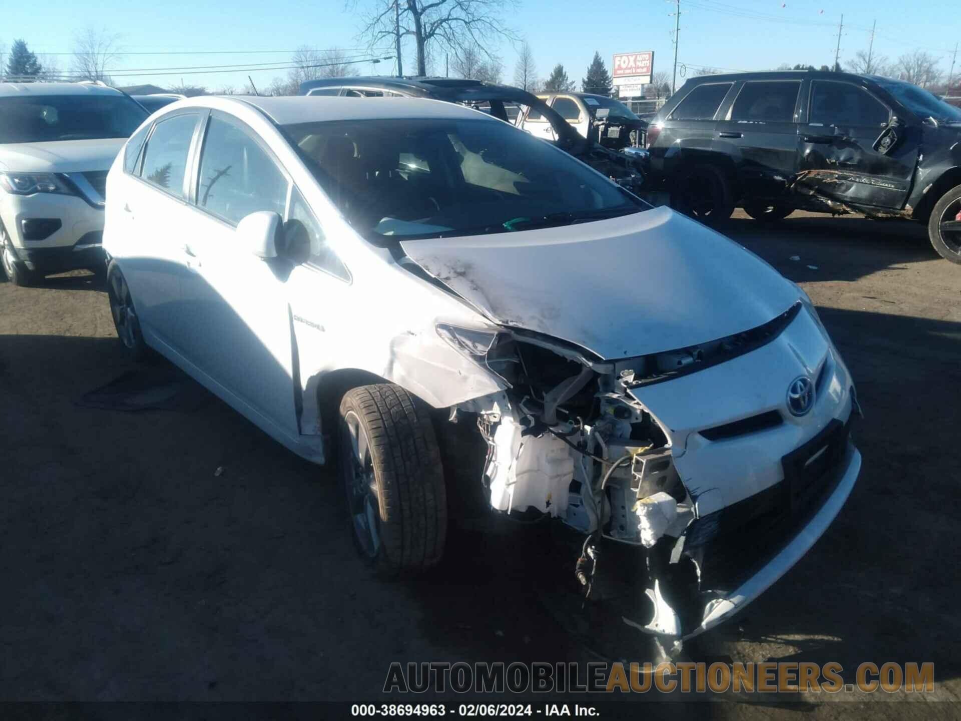 JTDKN3DUXF0397167 TOYOTA PRIUS 2015