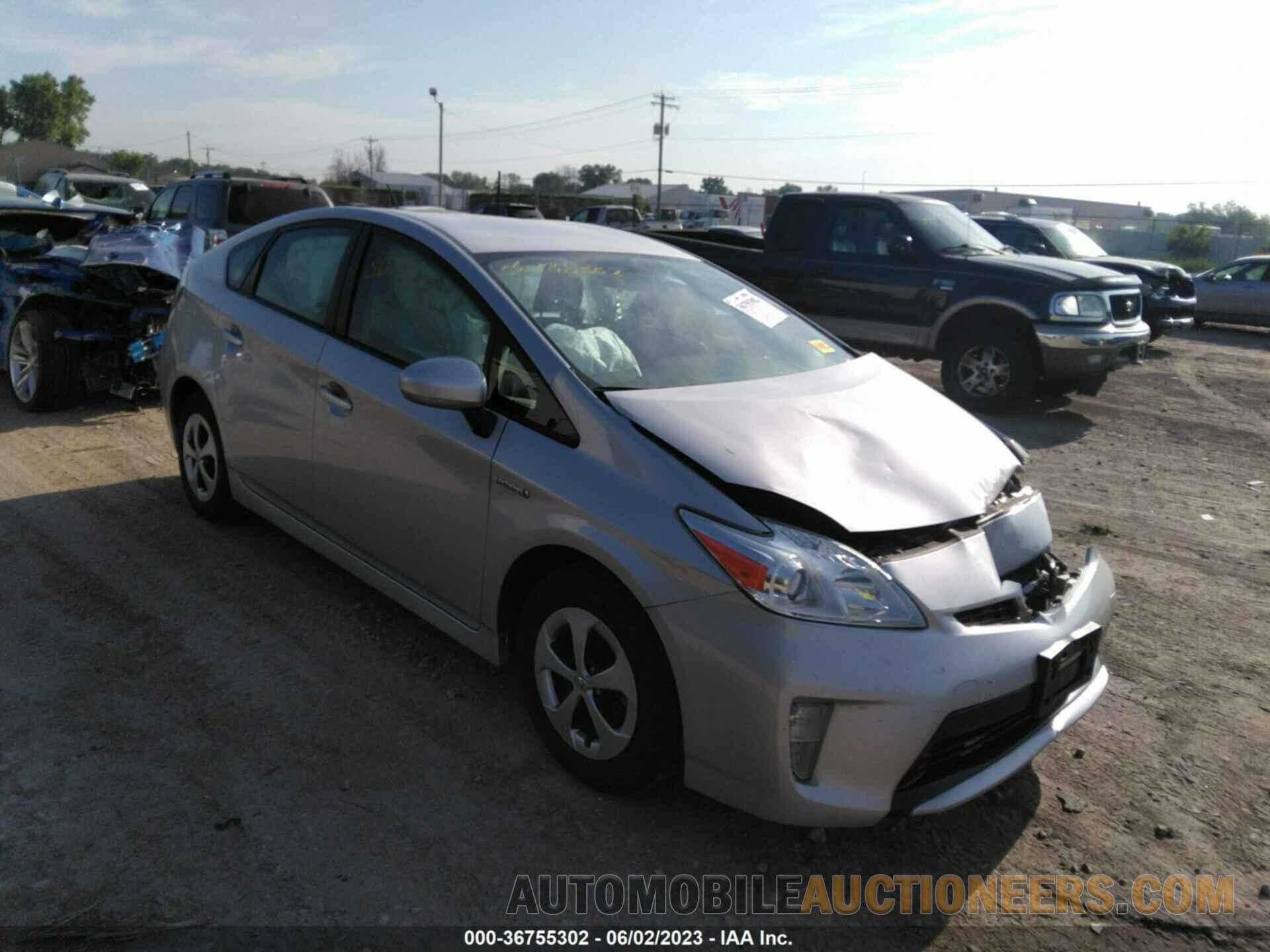 JTDKN3DUXF0402867 TOYOTA PRIUS 2015