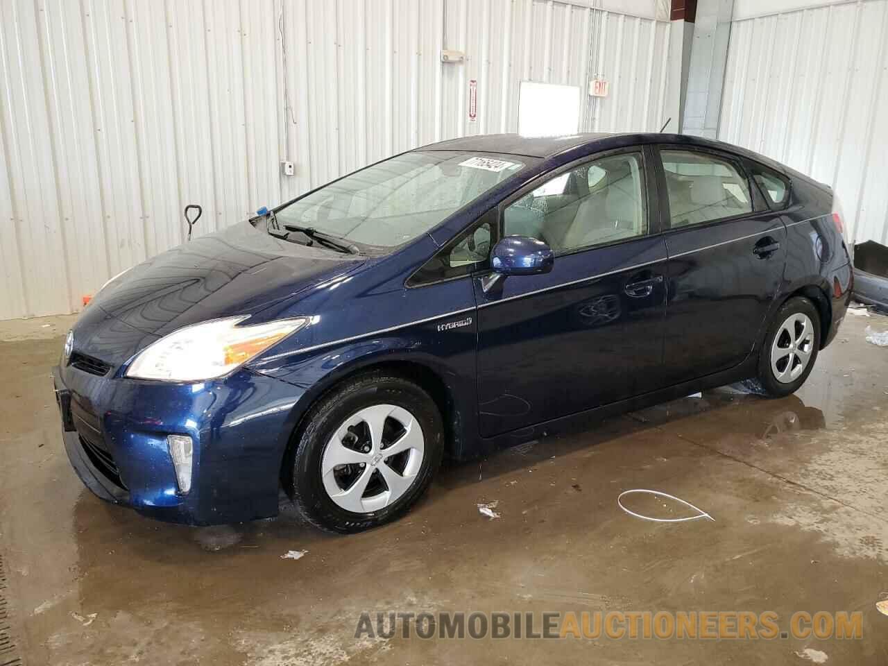 JTDKN3DUXF0405963 TOYOTA PRIUS 2015