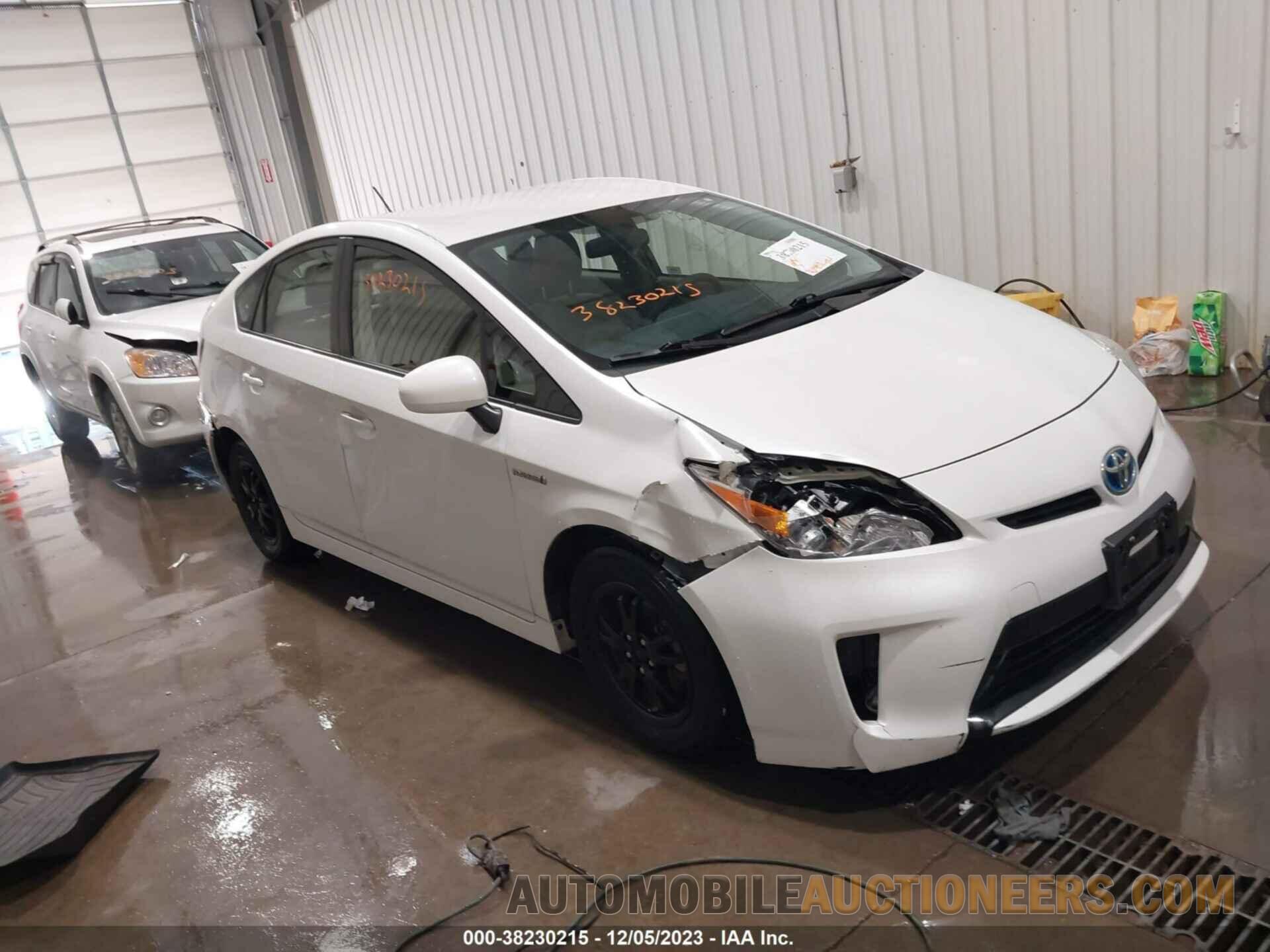 JTDKN3DUXF0408622 TOYOTA PRIUS 2015