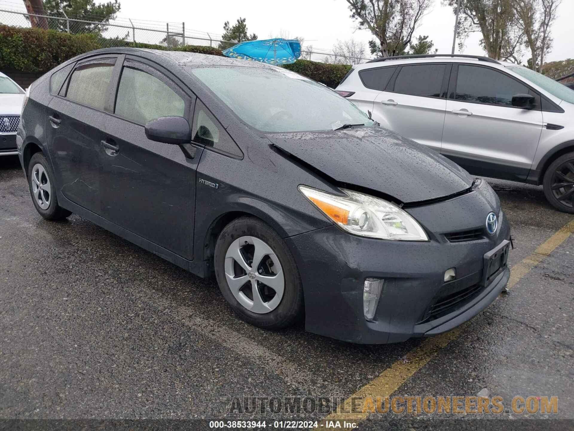 JTDKN3DUXF0421080 TOYOTA PRIUS 2015