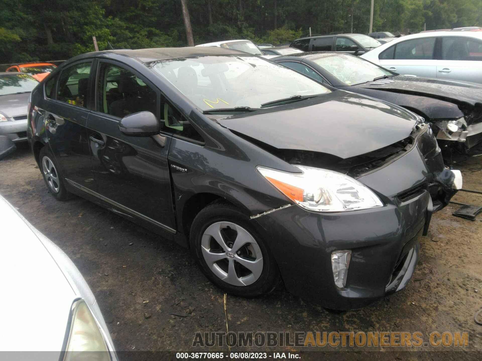 JTDKN3DUXF0422701 TOYOTA PRIUS 2015