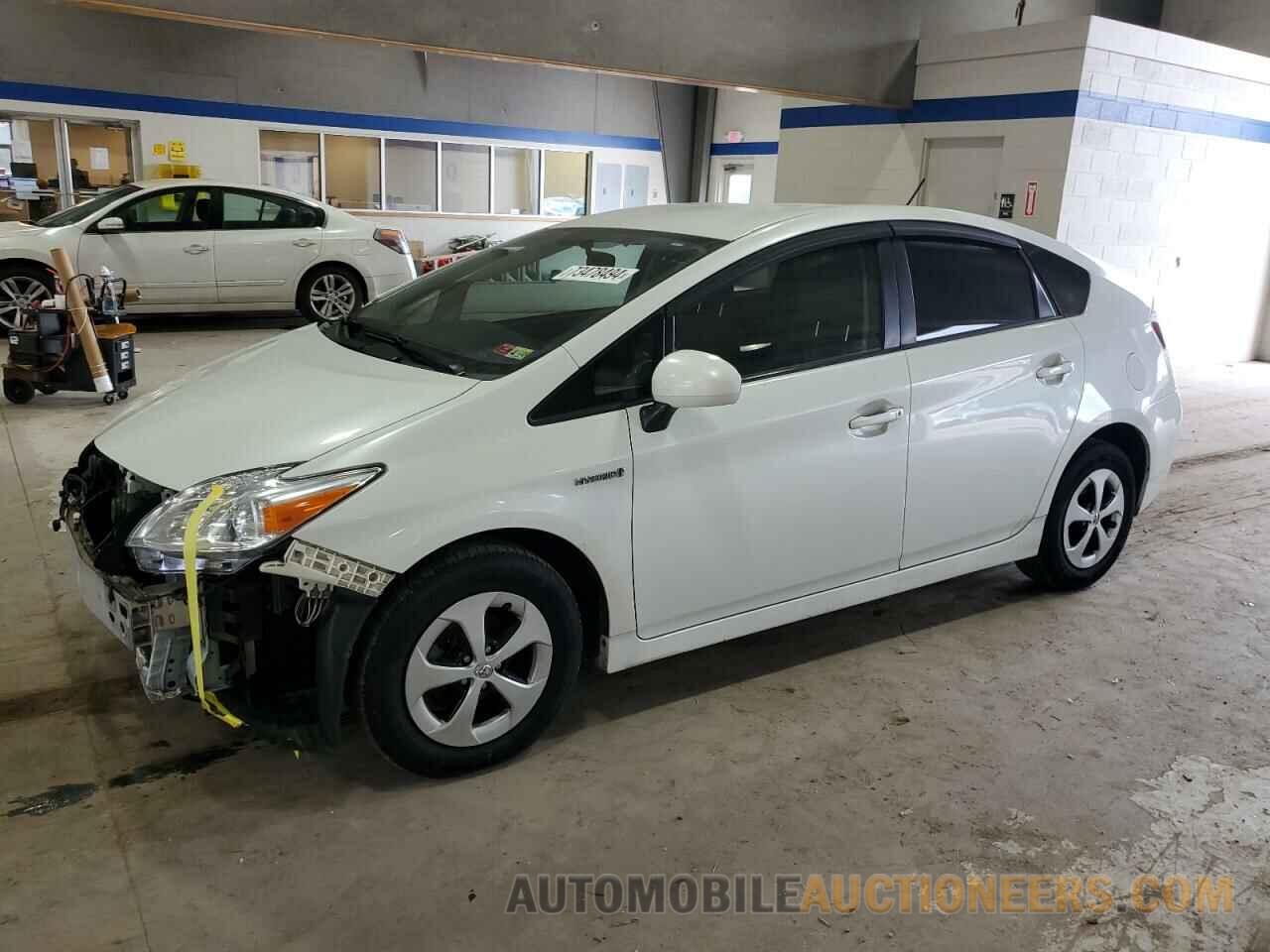 JTDKN3DUXF0423265 TOYOTA PRIUS 2015