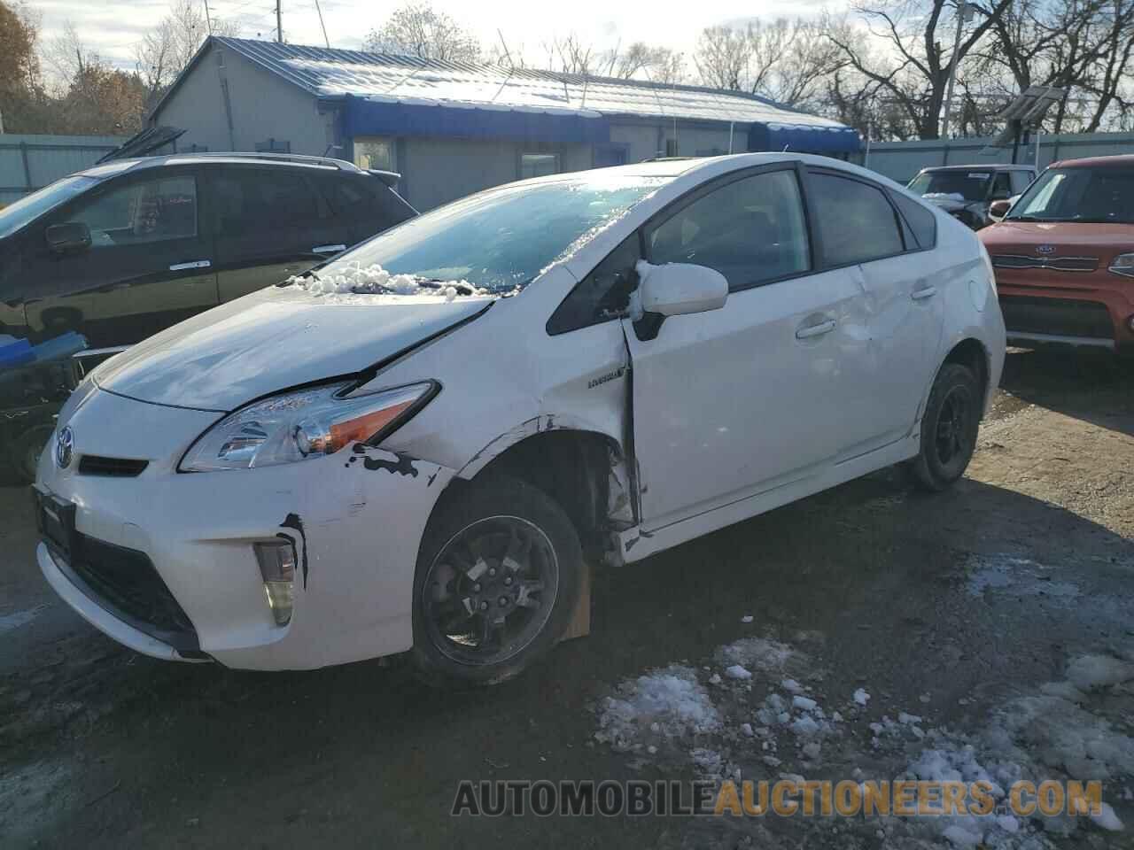 JTDKN3DUXF0424237 TOYOTA PRIUS 2015