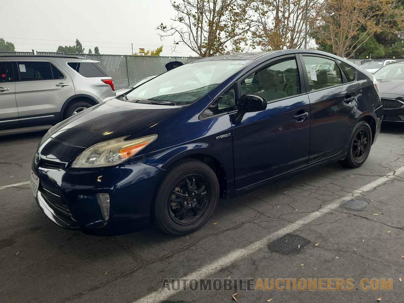 JTDKN3DUXF0436713 Toyota Prius 2015